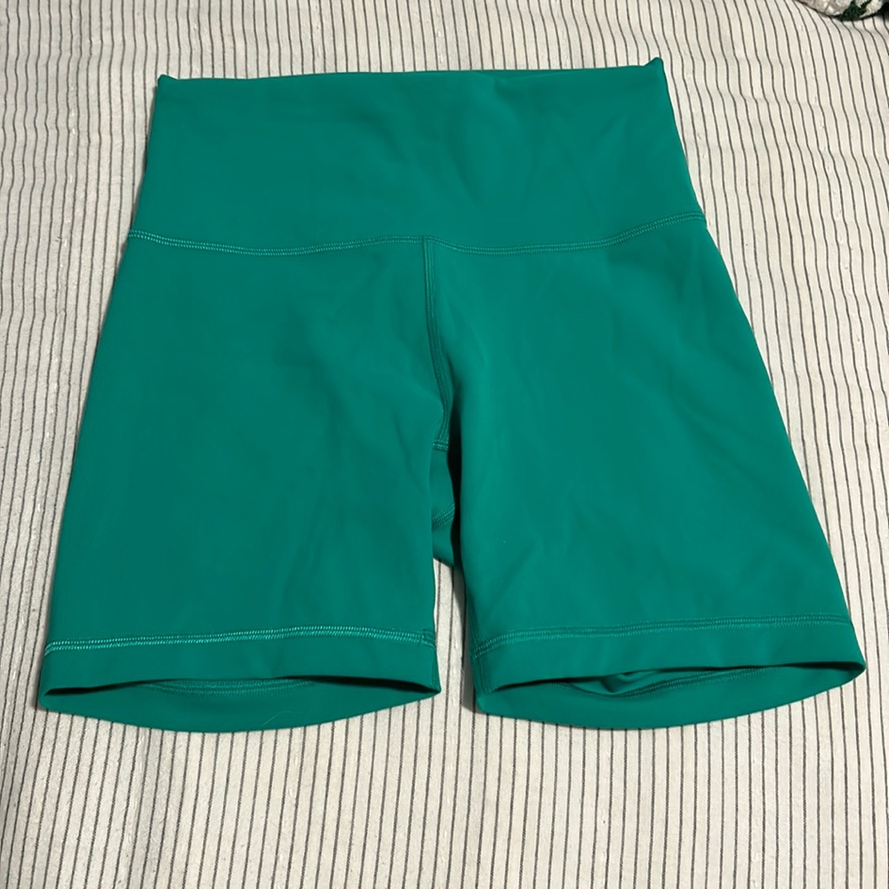 Lululemon Wonder Train Biker Shorts